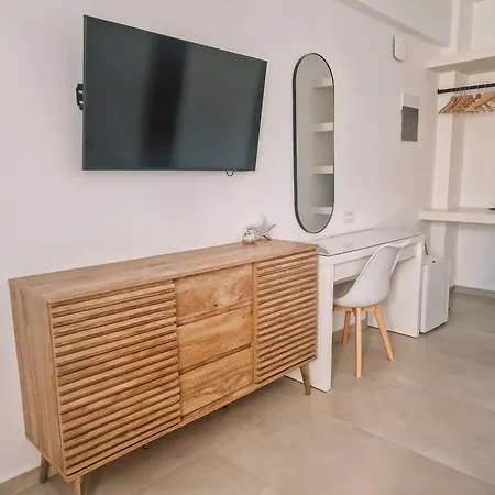 My Place Modern Living Lejlighed *